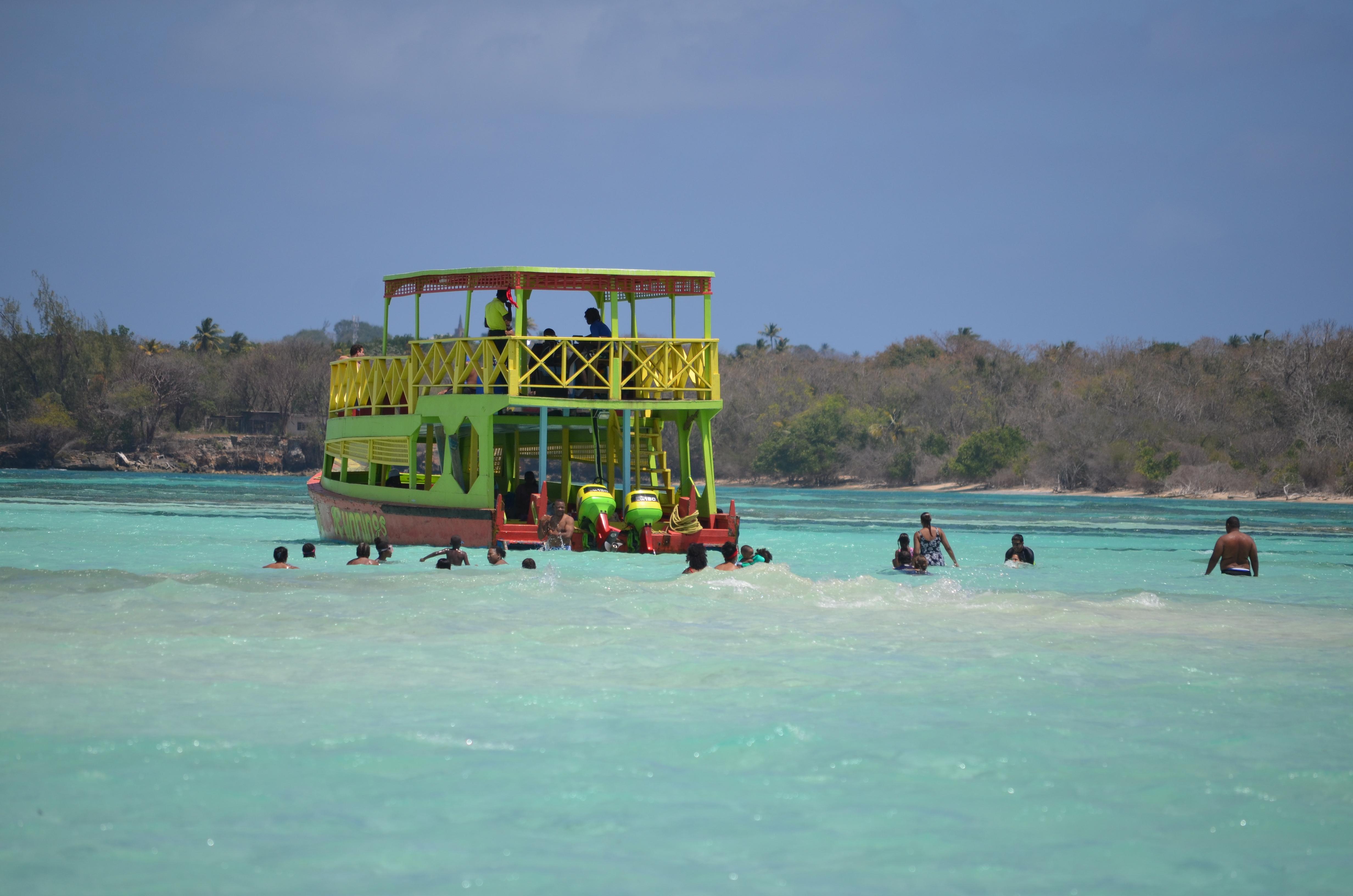 Tobago: Buccoo Reef Glass Bottom Boat Tour – Trinidad and Tobago