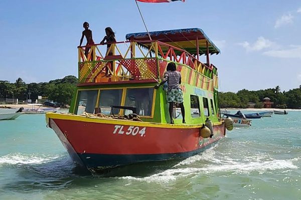 Tobago: Buccoo Reef and Nylon Pool Boat Tour with Transfer – Trinidad and Tobago
