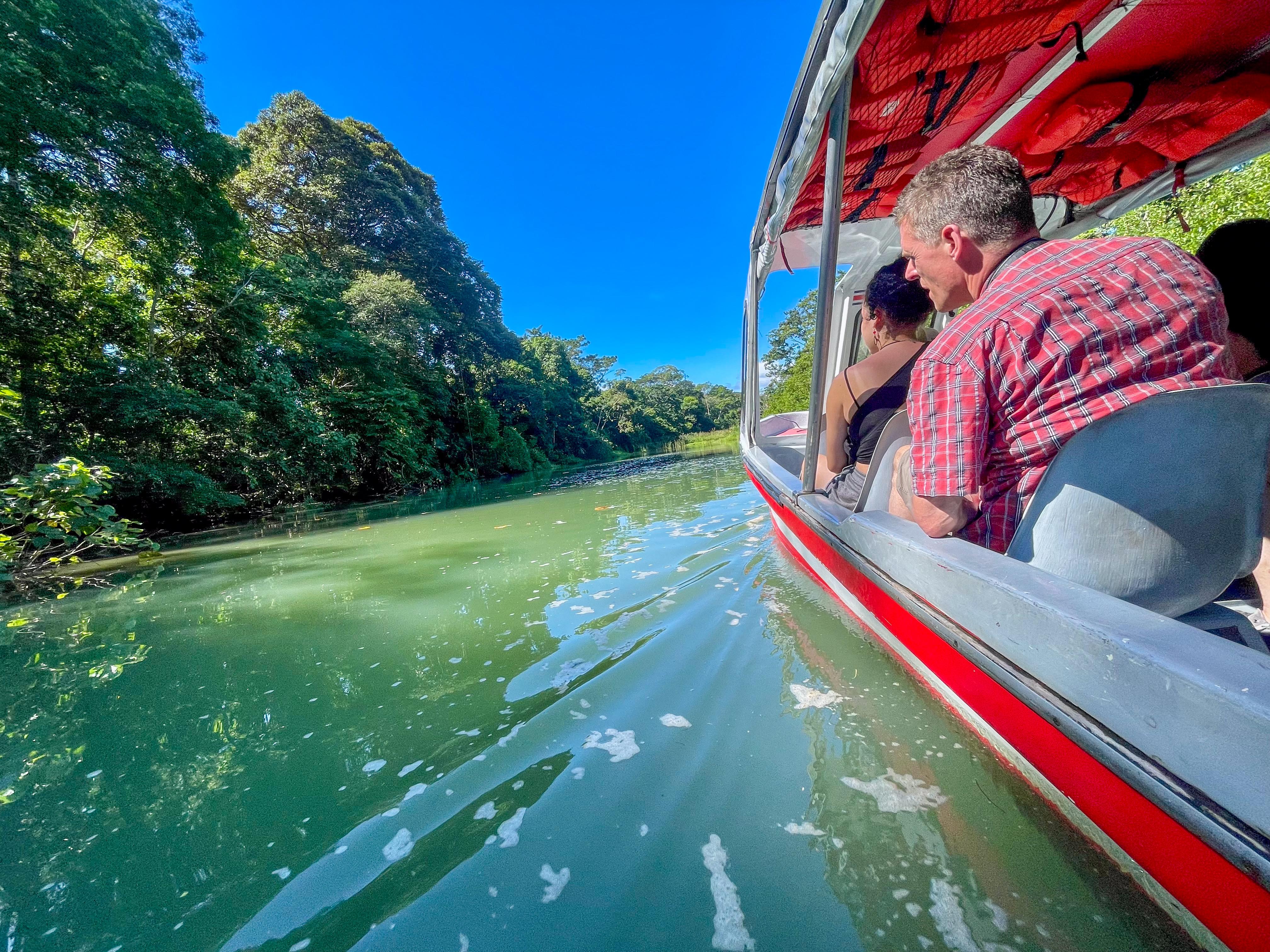 Tortuguero boat tour, Maratopia tropical garden & beach, incl. fruit – Puerto Limón, Costa Rica