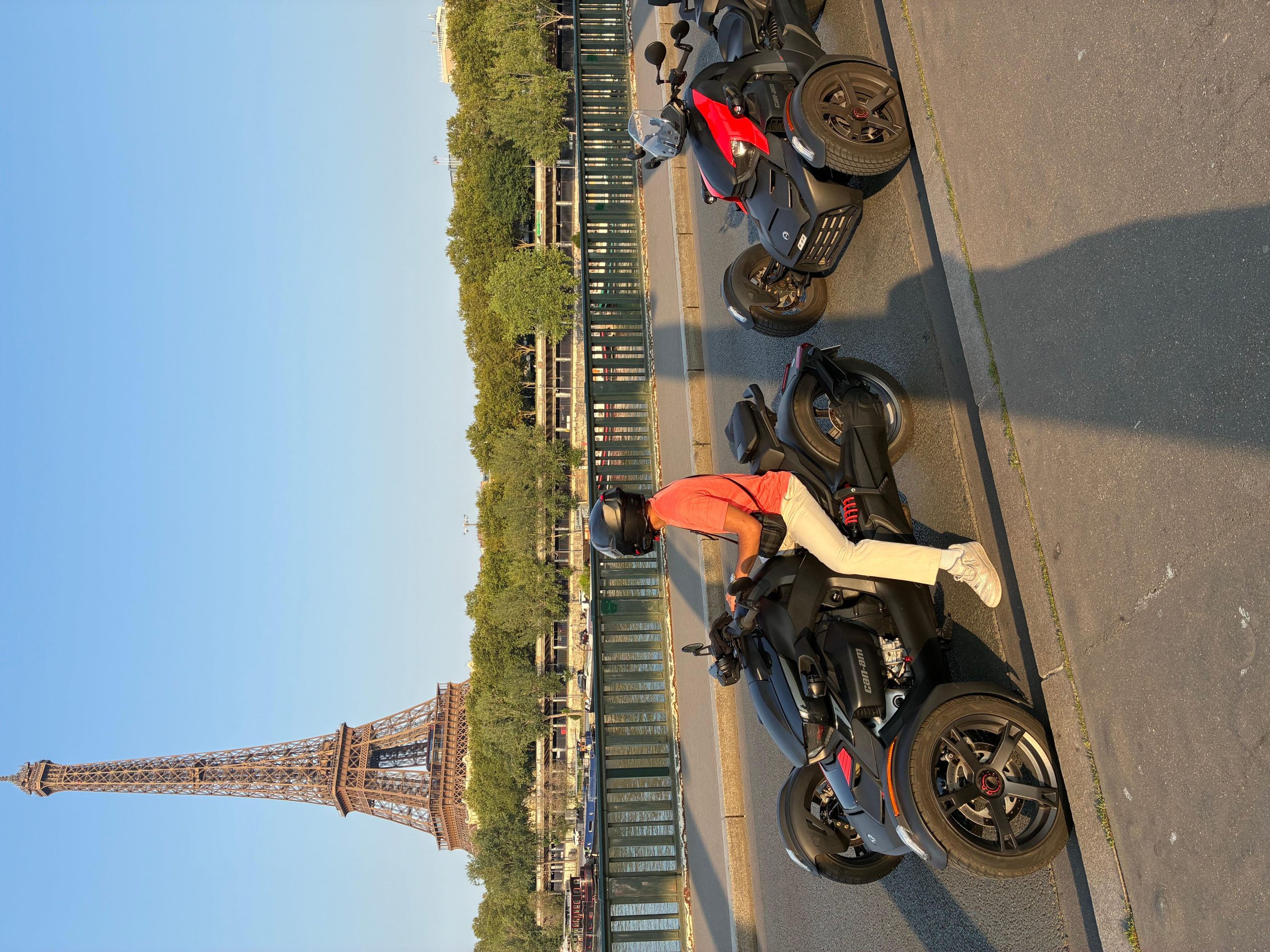Tour of Paris in a 3-wheel Can-Am Ryker – The exclusive experience in Paris – Paris, France