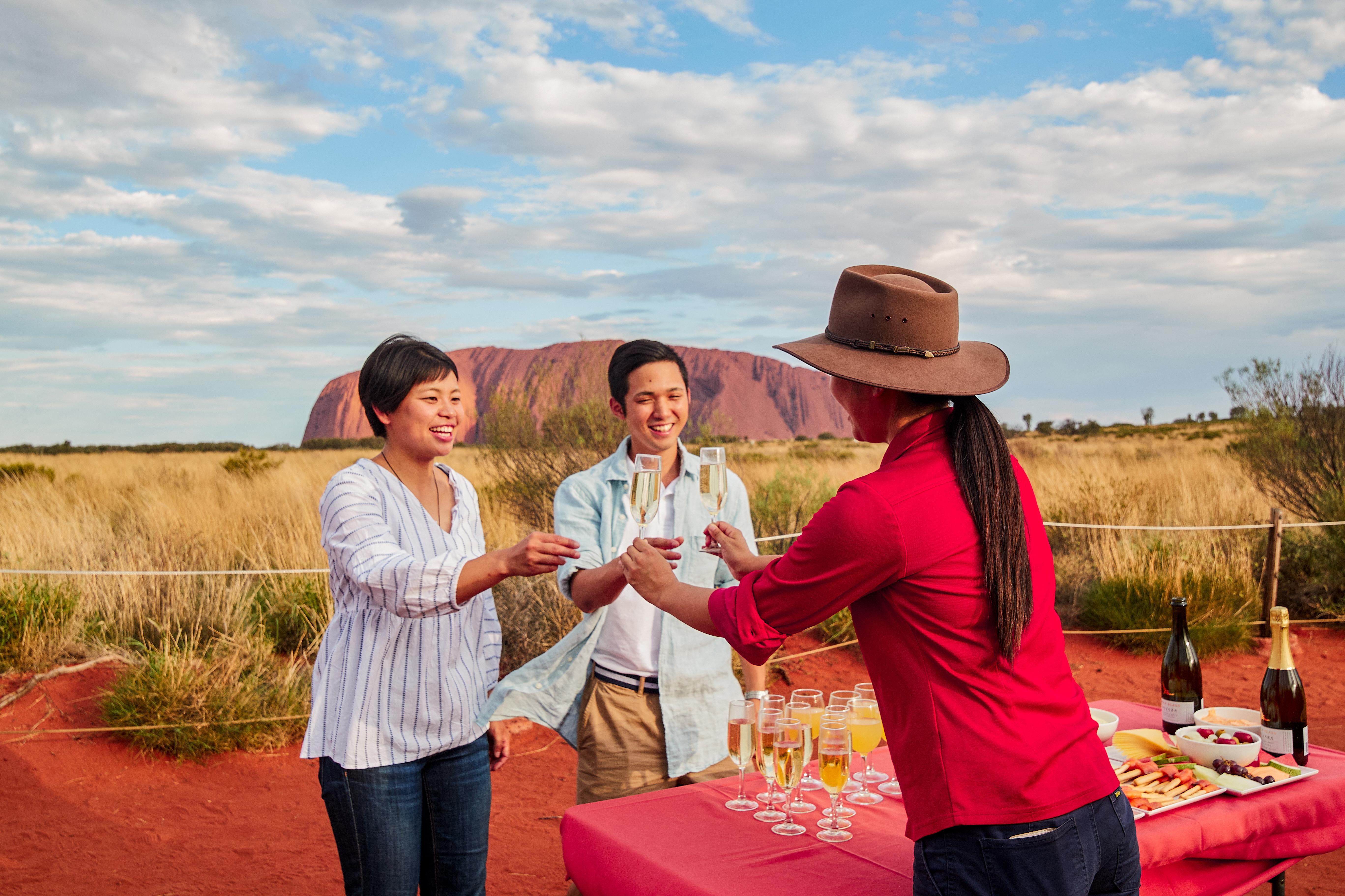 Uluru: Sunset, Sparkling Wine, Cheeseboard & Gourmet BBQ – Yulara, Australia