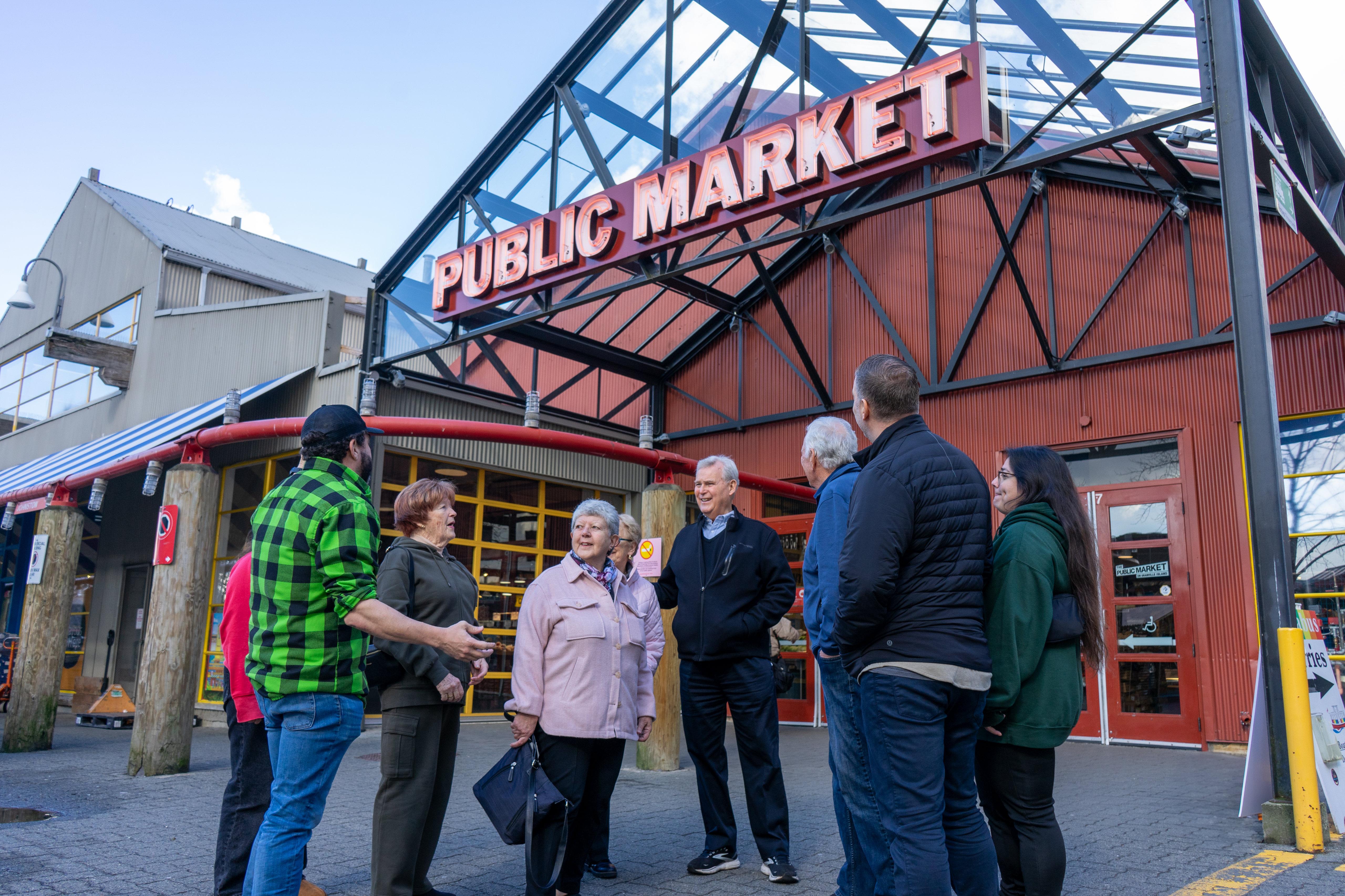 Vancouver: City Highlights & Vancouver Lookout Tour – Vancouver, Canada