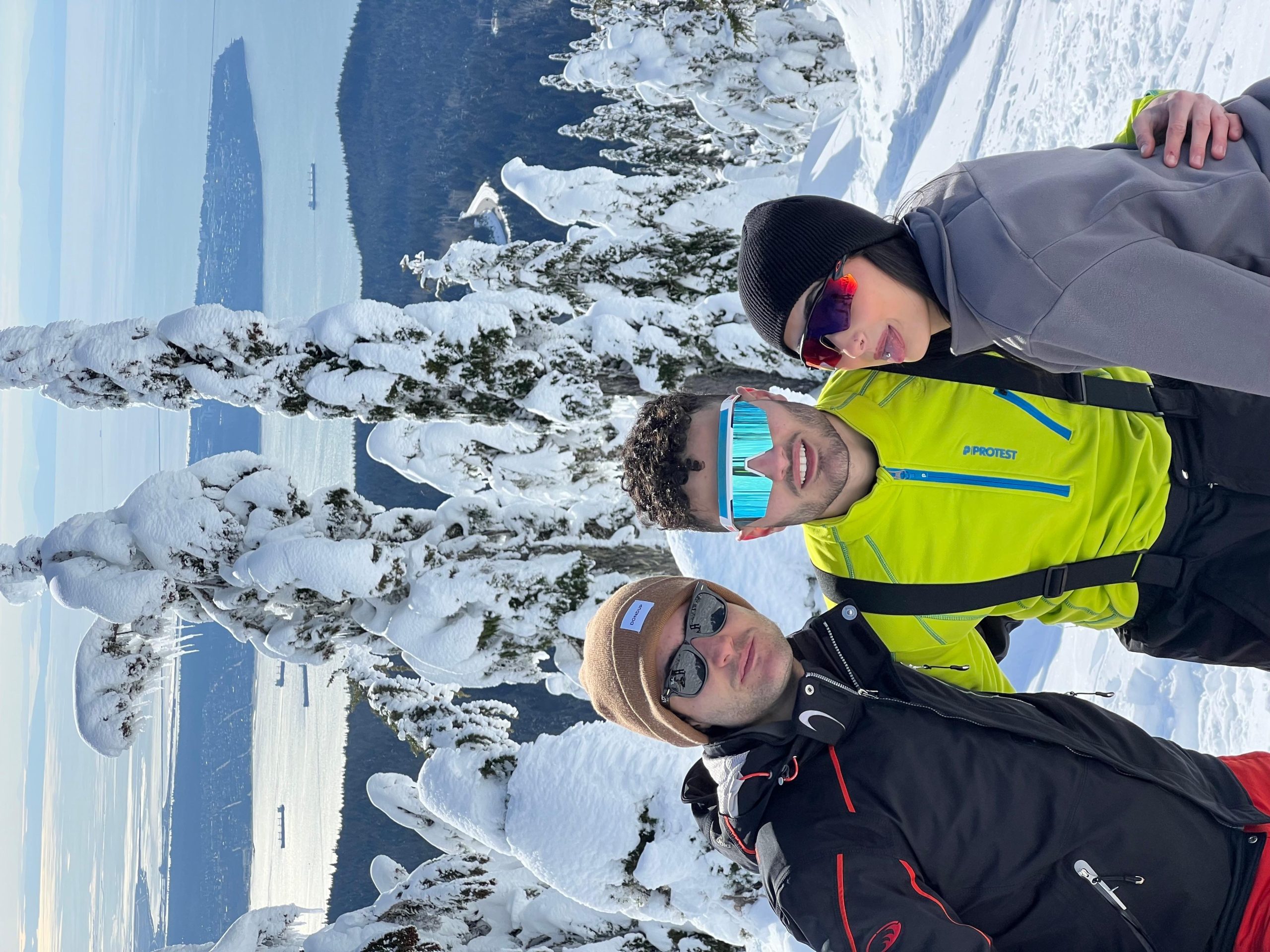 Vancouver: North Shore Mountains Snowshoeing with Transfer – West Vancouver, Canada