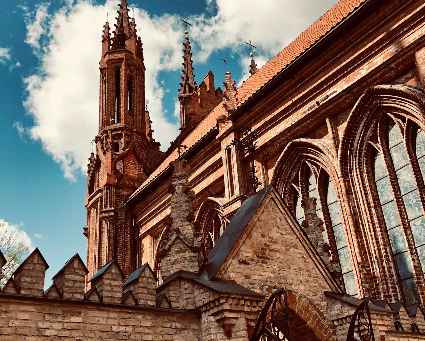 Vilnius: Customized walking day/night tours around Vilnius – Lithuania