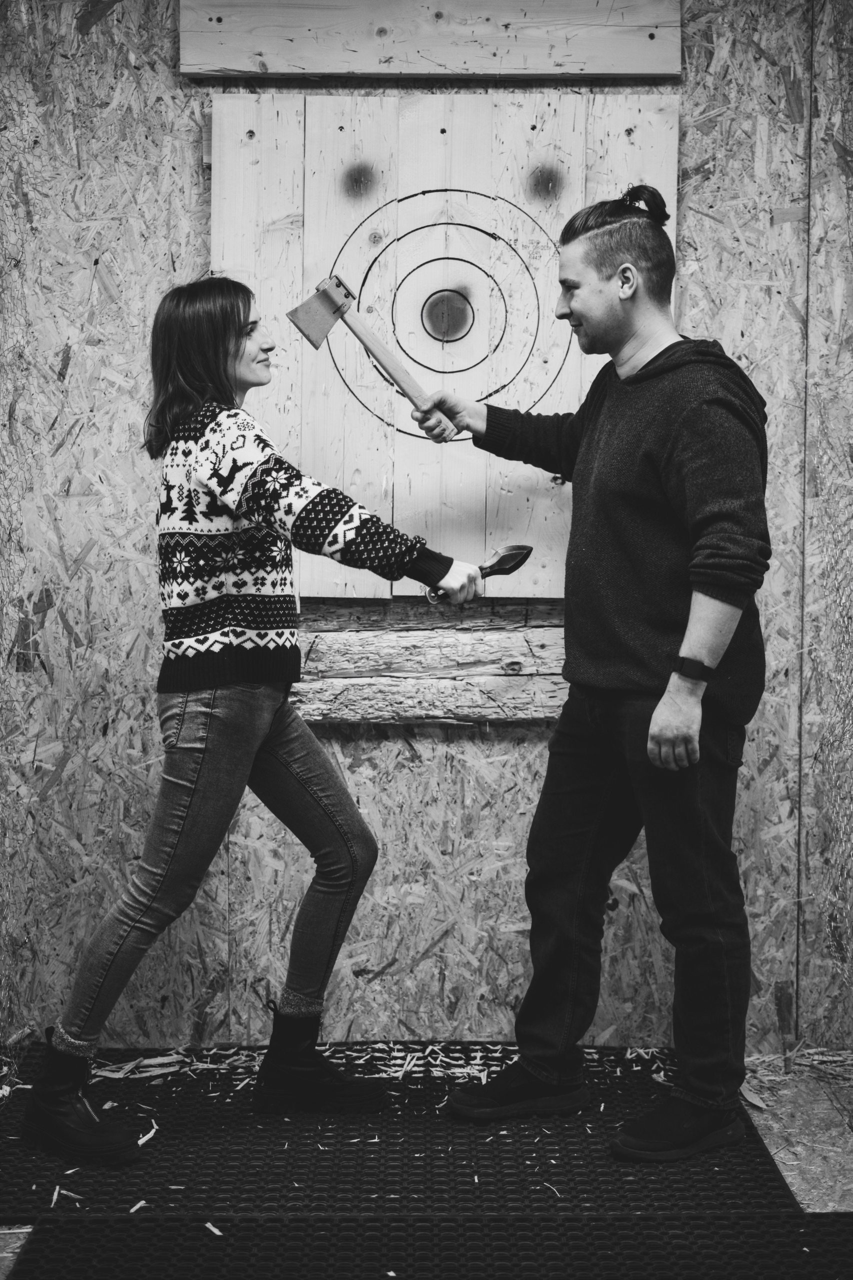 Vilnius: Indoor Axe-Throwing Experience – Lithuania