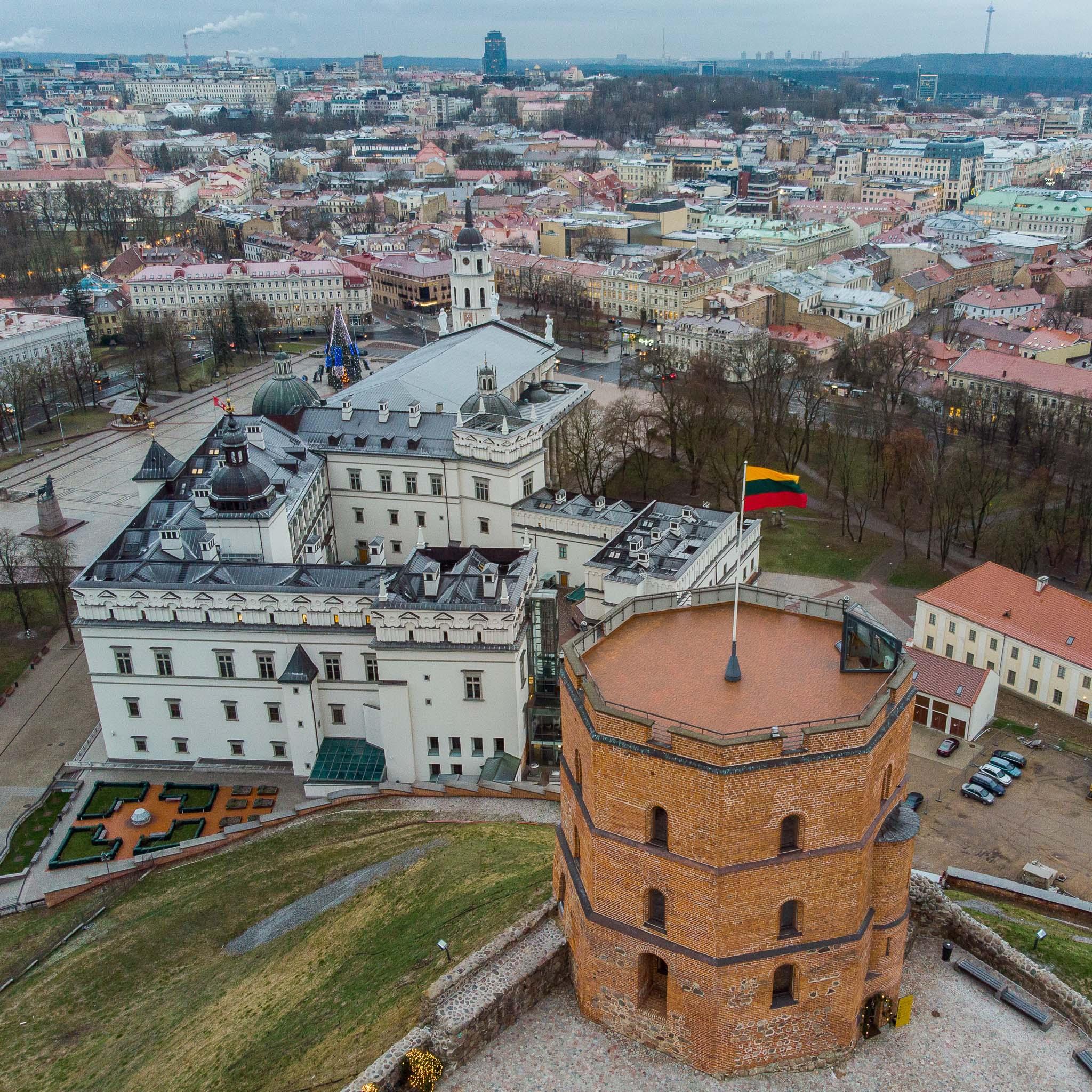 Vilnius: Private Half-Day City Tour by Minivan – Lithuania