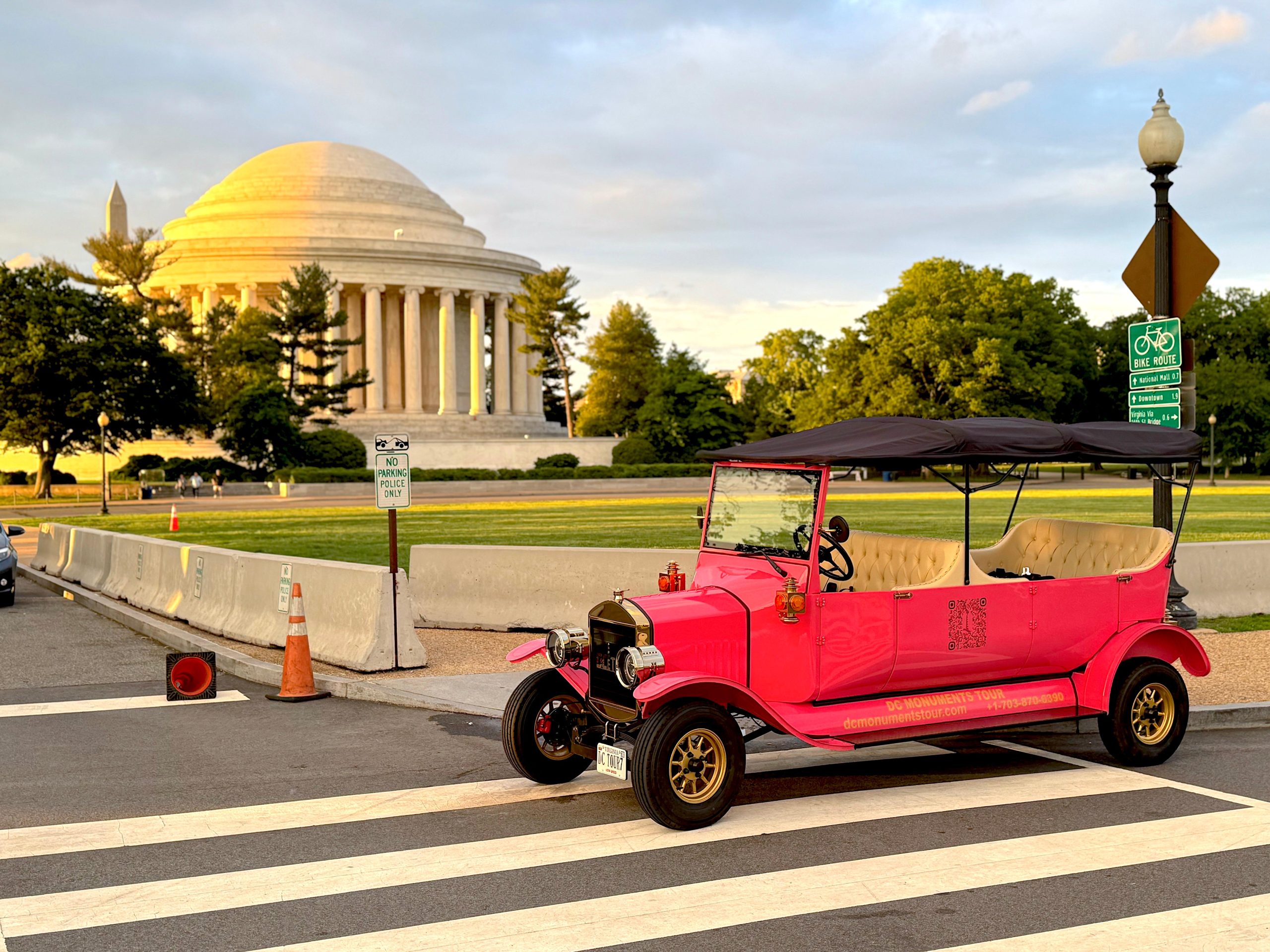 Washington, DC: Day & Night Electric Cart & Vintage Car Tour – Washington, Washington DC