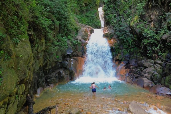 Waterfalls, Hanging Bridge, and Sloths in Fortuna de Bagaces, Guanacaste. – Bagaces, Costa Rica