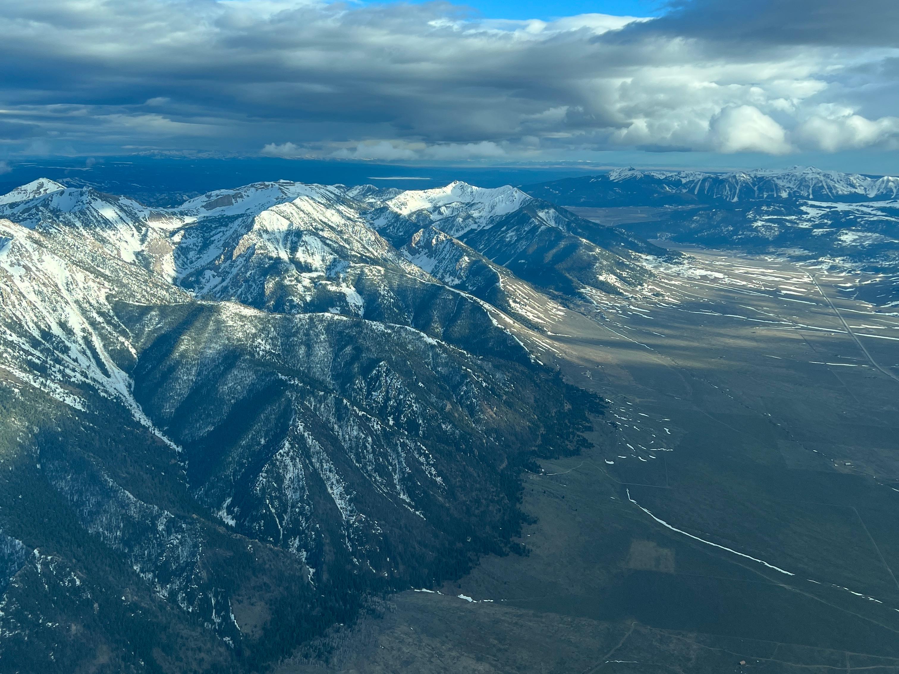 West Yellowstone:45 Minute Aerial Tour Rugged Mountains – West Yellowstone, Montana