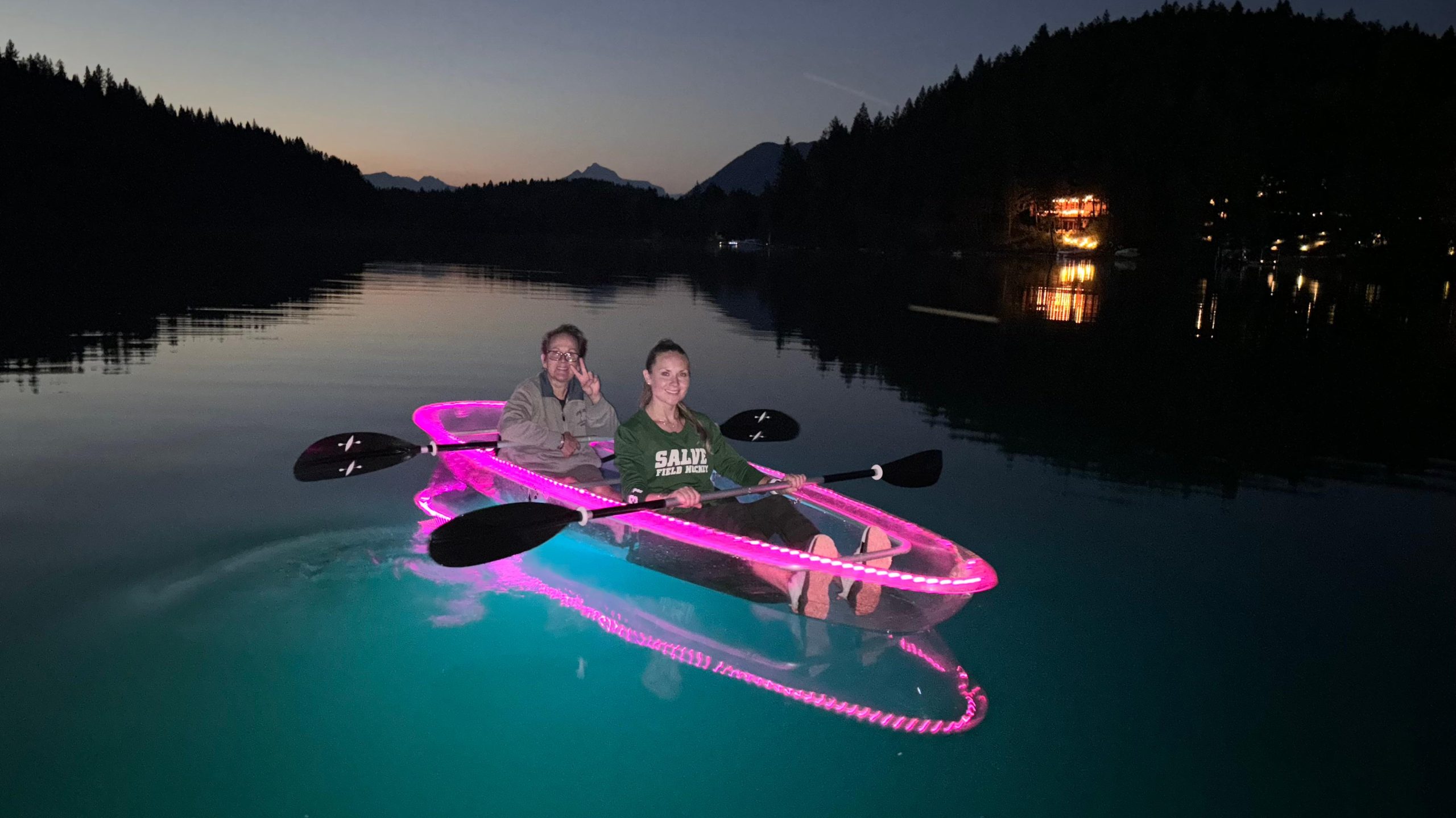 Whitefish, Montana: Illuminated Sunset Guided Kayak Tour – Flathead Lake, Idaho