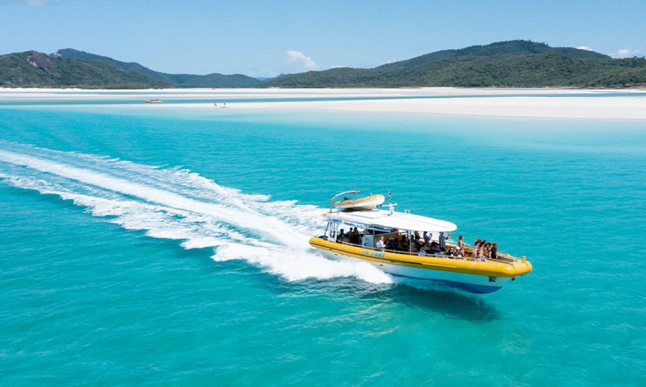 Whitsunday: Whitsunday Islands Tour with Snorkeling & Lunch – Whitehaven Beach, Australia