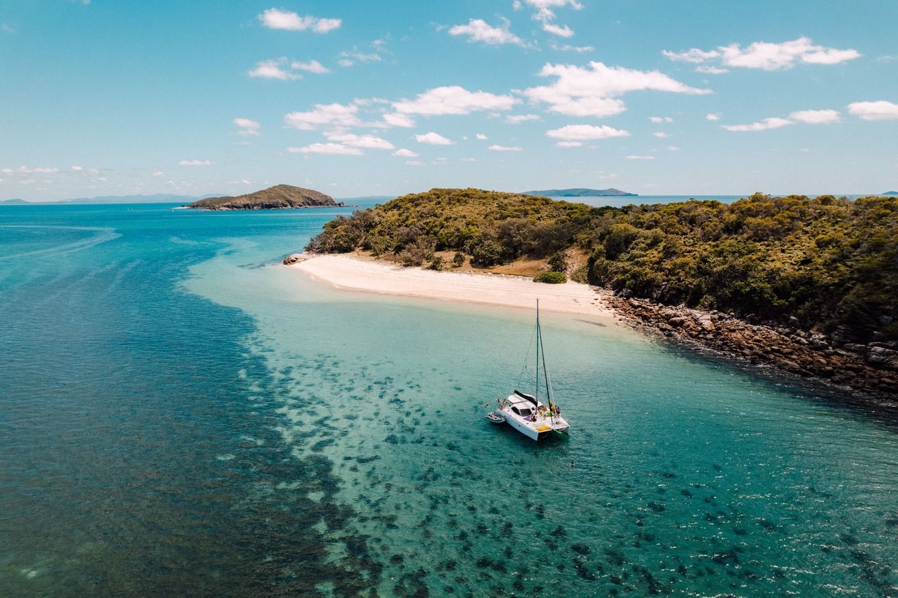 Yeppoon: Great Keppel Island Luxury Sail & Snorkel Day Tour – Rosslyn, Australia
