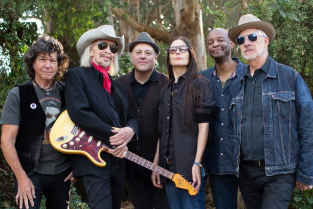 The Third Mind – Live features Dave Alvin, Jesse Sykes, Victor Krummenacher, Mark Karan and Michael Jerome at Tractor – Seattle, WA