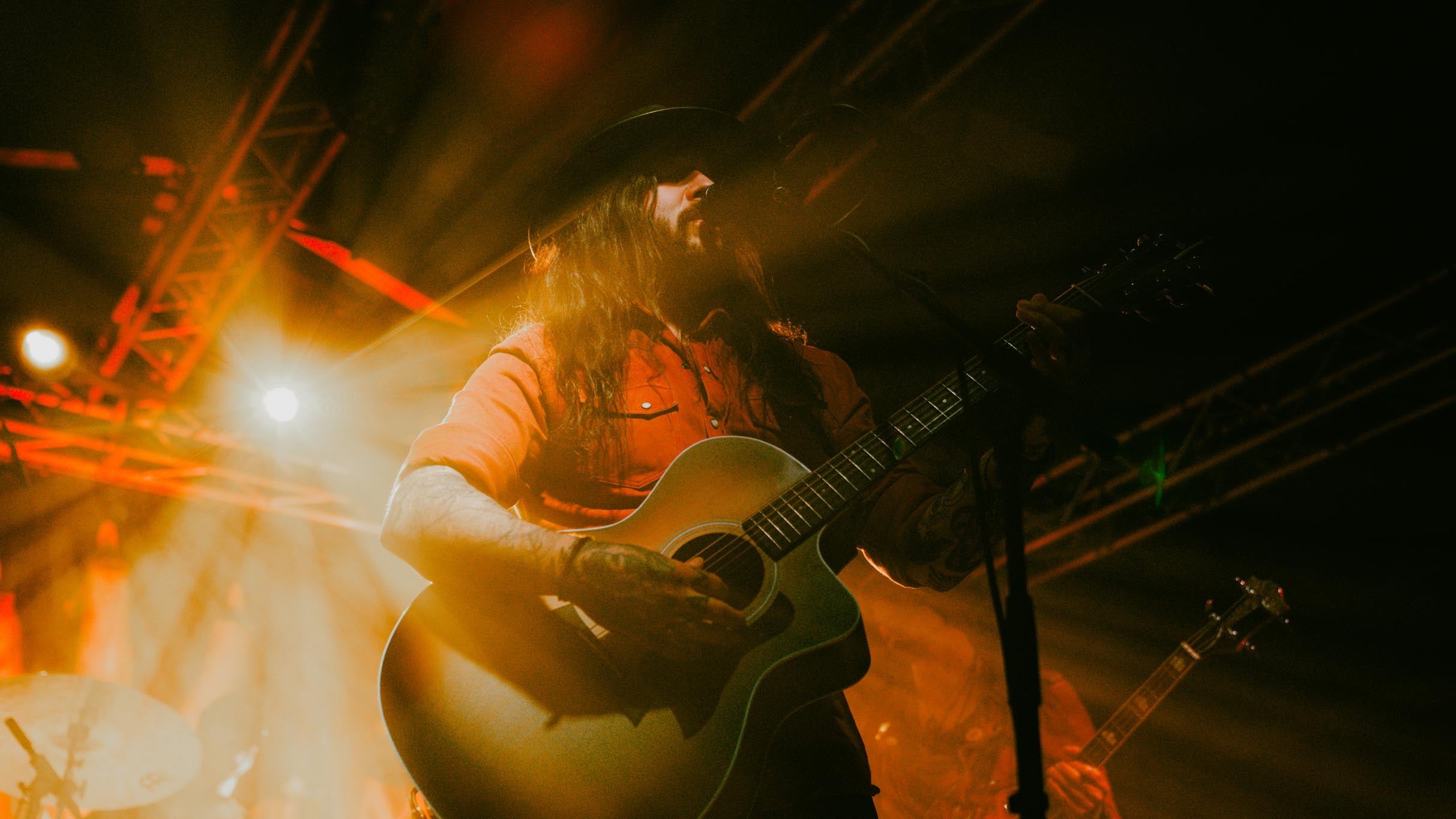 Shawn James: Flew Too close To The Sun Tour at La 2 de Apolo – Barcelona, Spain