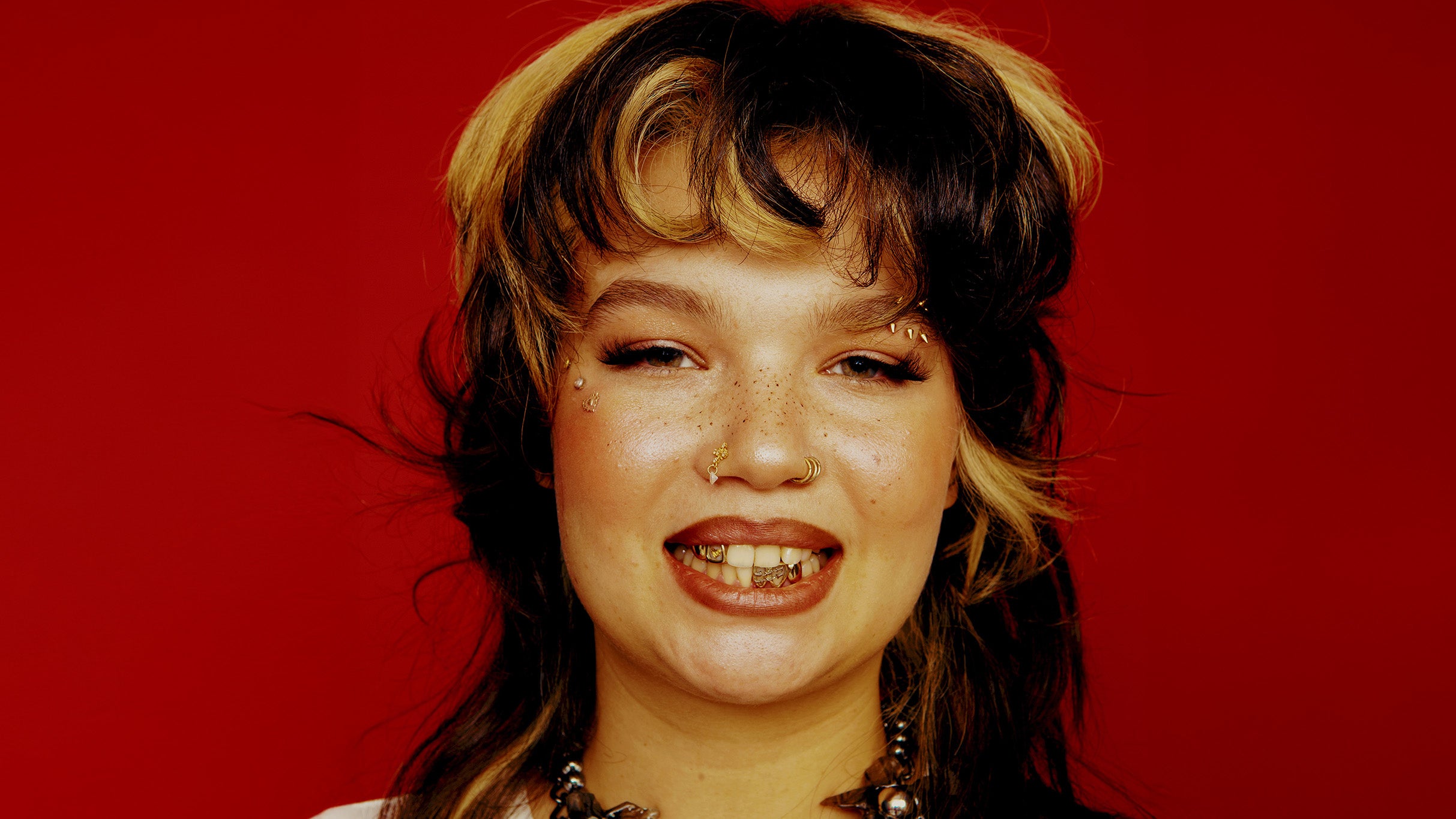 Lola Young at Orpheum Theatre – Los Angeles, CA