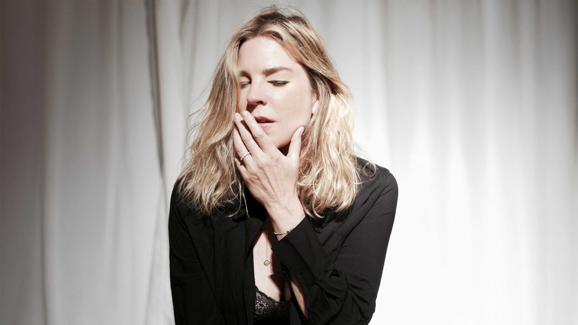 Diana Krall at Northern Alberta Jubilee Auditorium – Edmonton, Canada