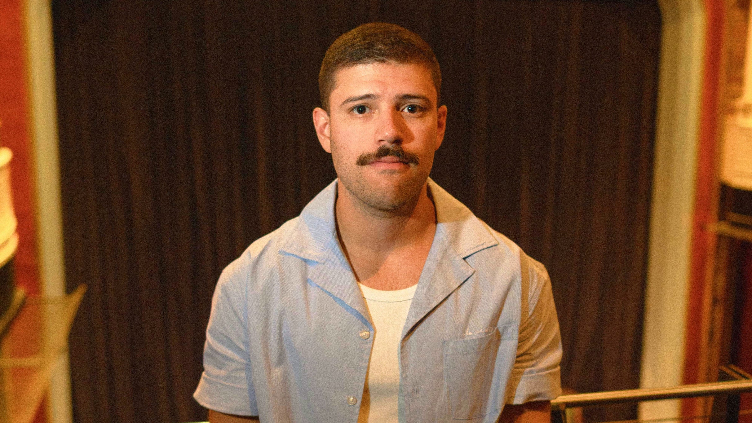 Angelo Colina (In Spanish) at Louisville Comedy Club – Louisville, KY