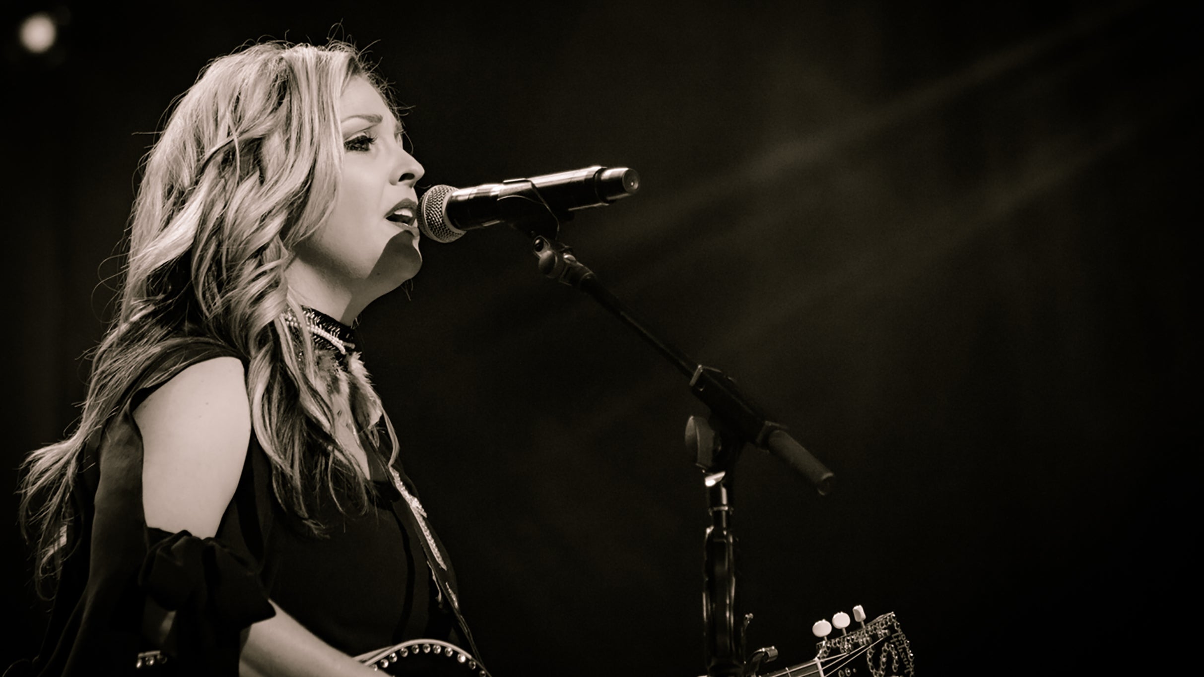 Sunny Sweeney at Sanctuary at The Southgate House Revival – Newport, KY