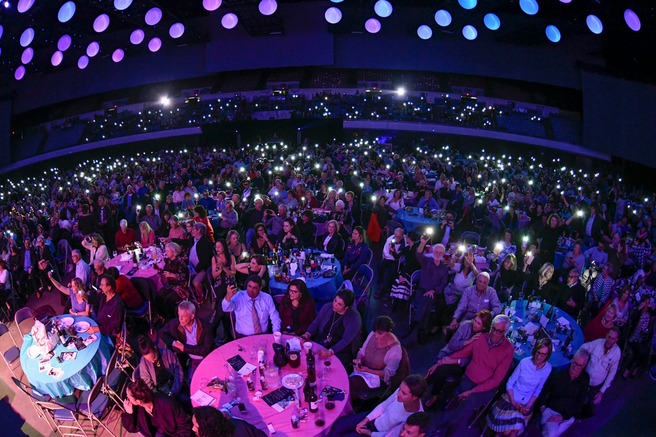 Long Beach Symphony Pops! Earth, Wind & Fire Dance Party at Long Beach Arena-Long Beach Convention and Entertainment Center – Long Beach, CA