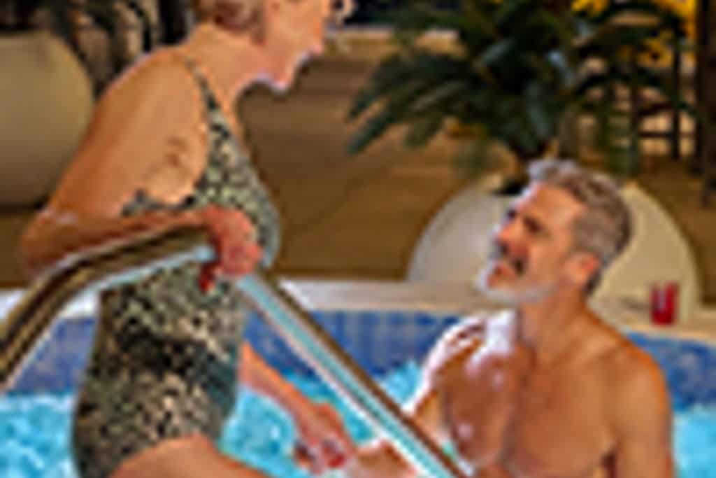 21+ RESERVED LUXURY SEATING at – Red Wing, MN