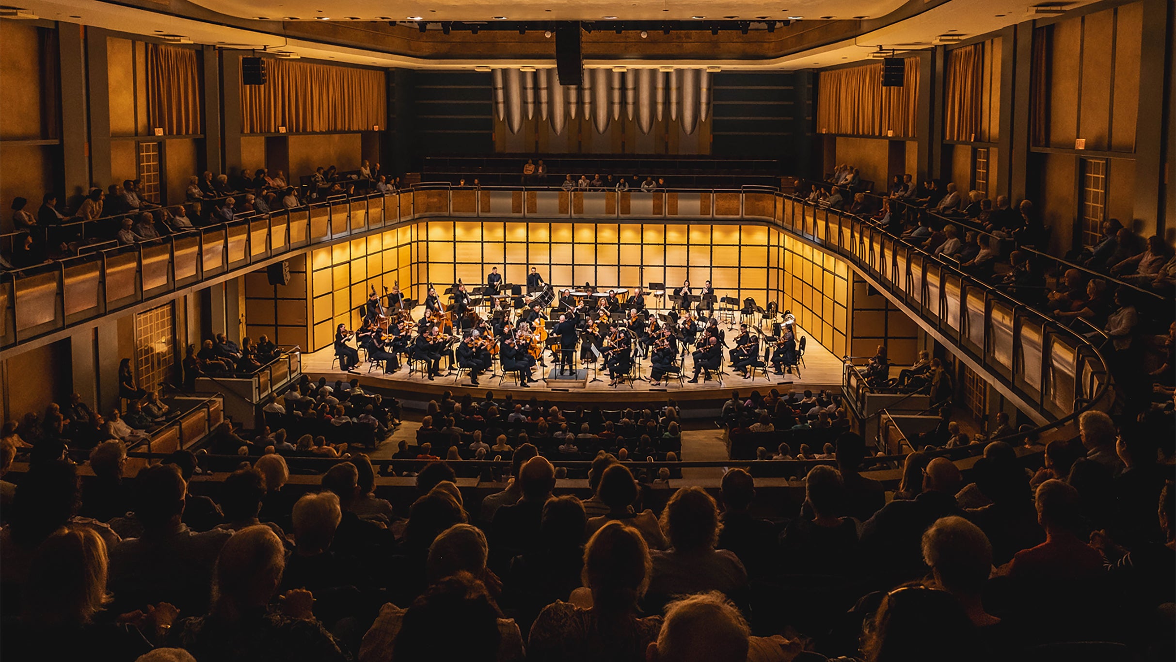 Toronto Symphony Orchestra: Maria Duenas Plays Korngold at Roy Thomson Hall – Toronto, Canada