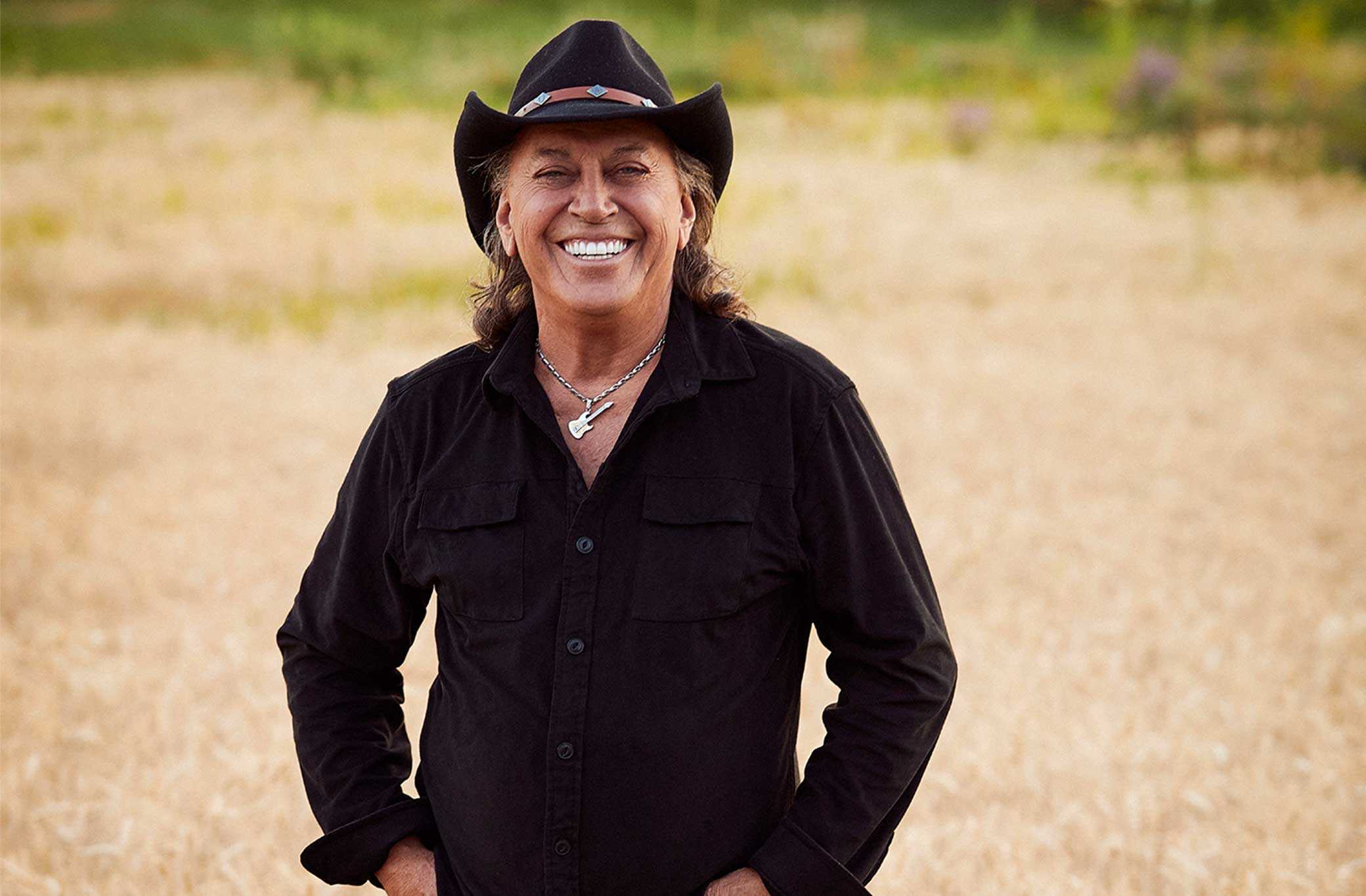 Daraîche et filles at Cabaret du Casino de Montreal – Montreal, Canada