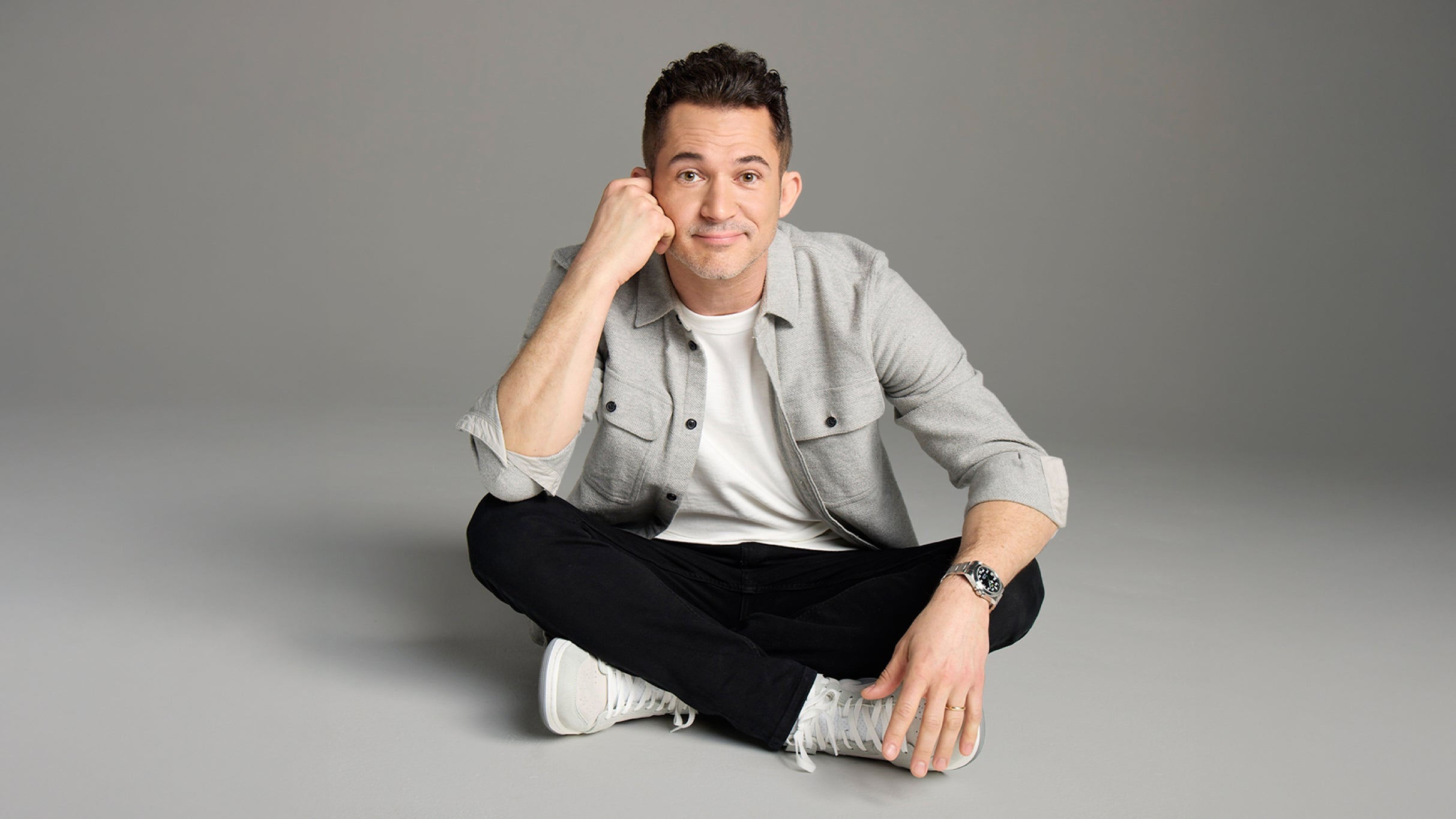 Justin Willman at Vic Theatre – Chicago, IL