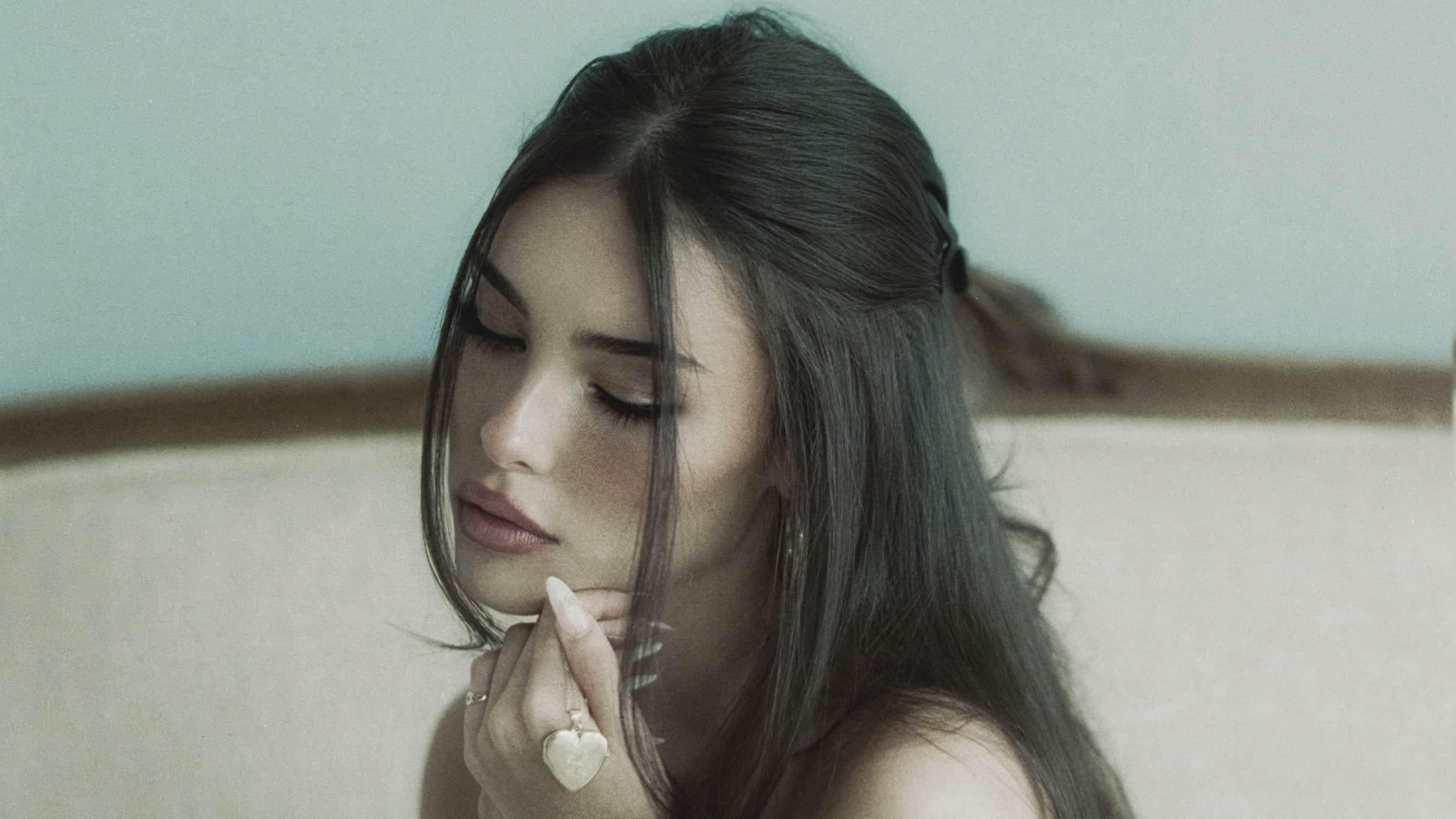 Madison Beer: the locket tour at Fontainebleau Las Vegas – Las Vegas, NV
