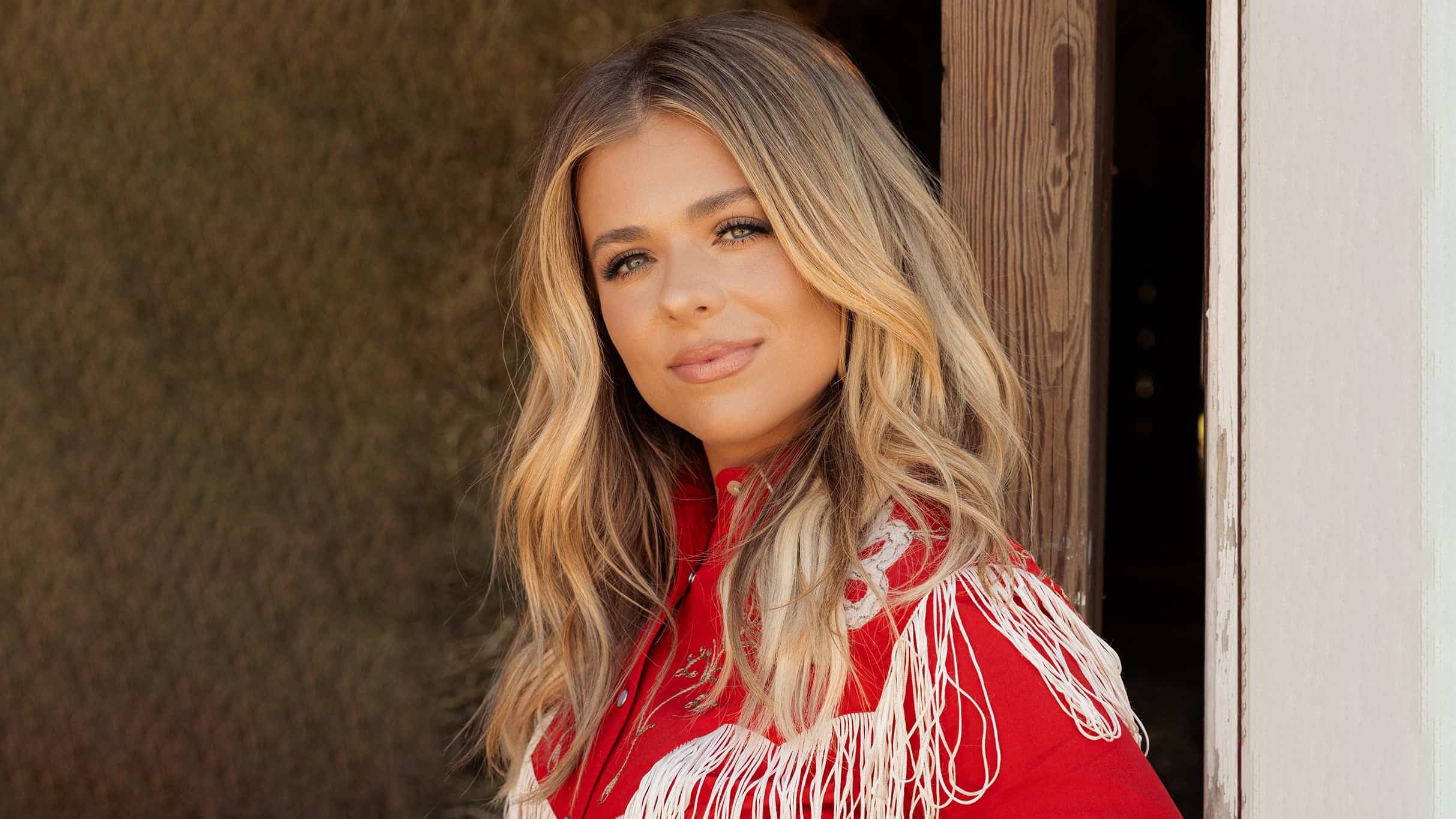 Anne Wilson w/ Leanna Crawford at Fraze Pavilion – Kettering, OH