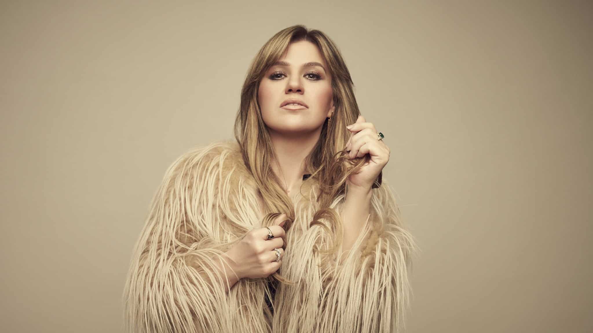 Kelly Clarkson – Exclusive Hotel Packages. Save Today! at The Colosseum at Caesars Palace – Las Vegas, NV