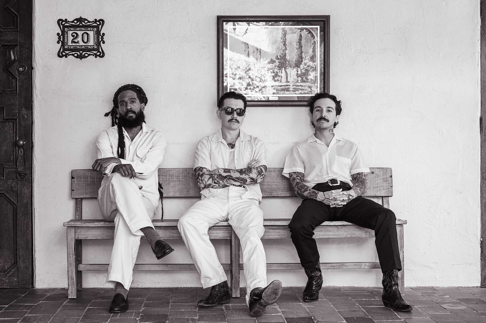 Thee Sacred Souls, LA LOM, & The Womack Sisters at El Paso County Coliseum – El Paso, TX