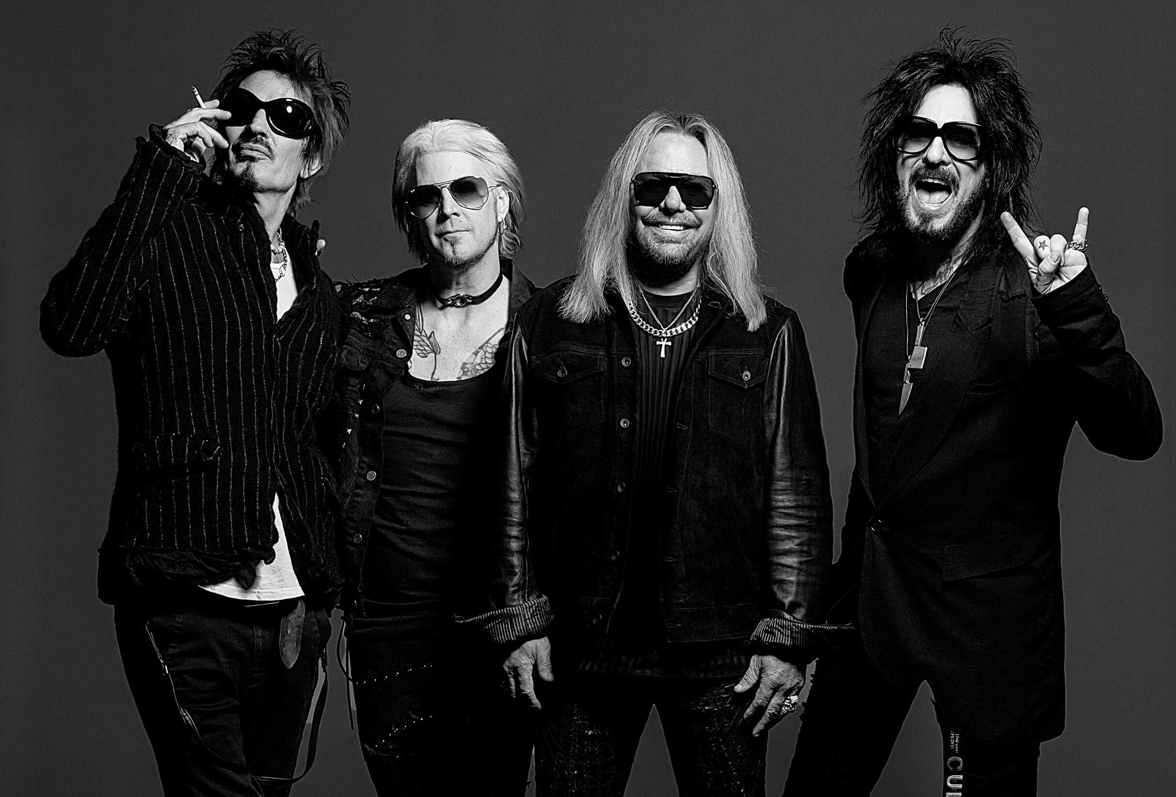 The Return Of The Carnival Of Sins: Mötley Crüe at Utah First Credit Union Amphitheatre – West Valley City, UT