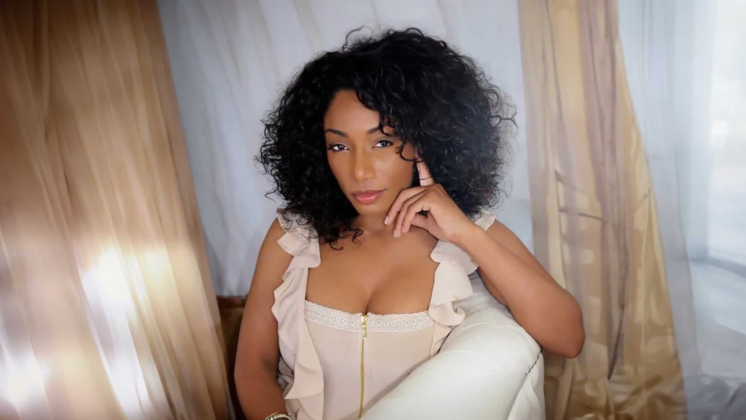 Karyn White: The Evolution Tour at Ludlow Garage Cincinnati – Cincinnati, OH