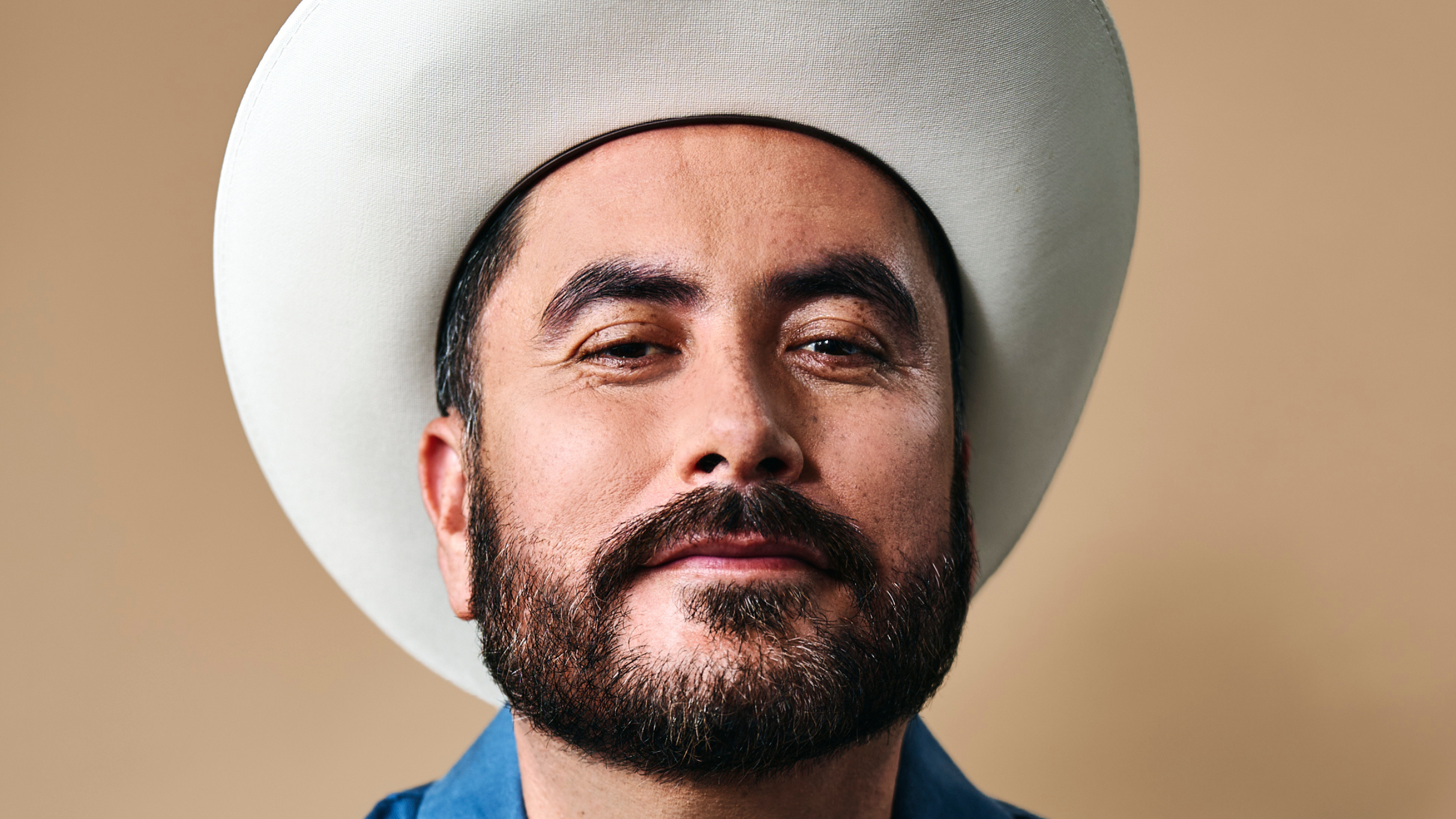 Alfred Robles at Funny Bone Comedy Club – Virginia Beach – Virginia Beach, VA