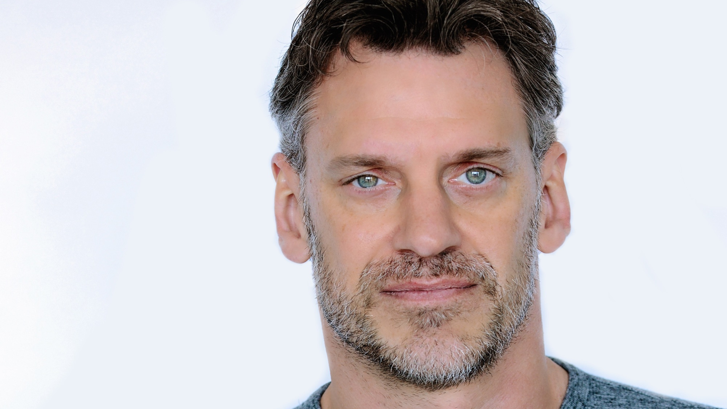 Dale Jones at Funny Bone Comedy Club – Albany – Albany, NY