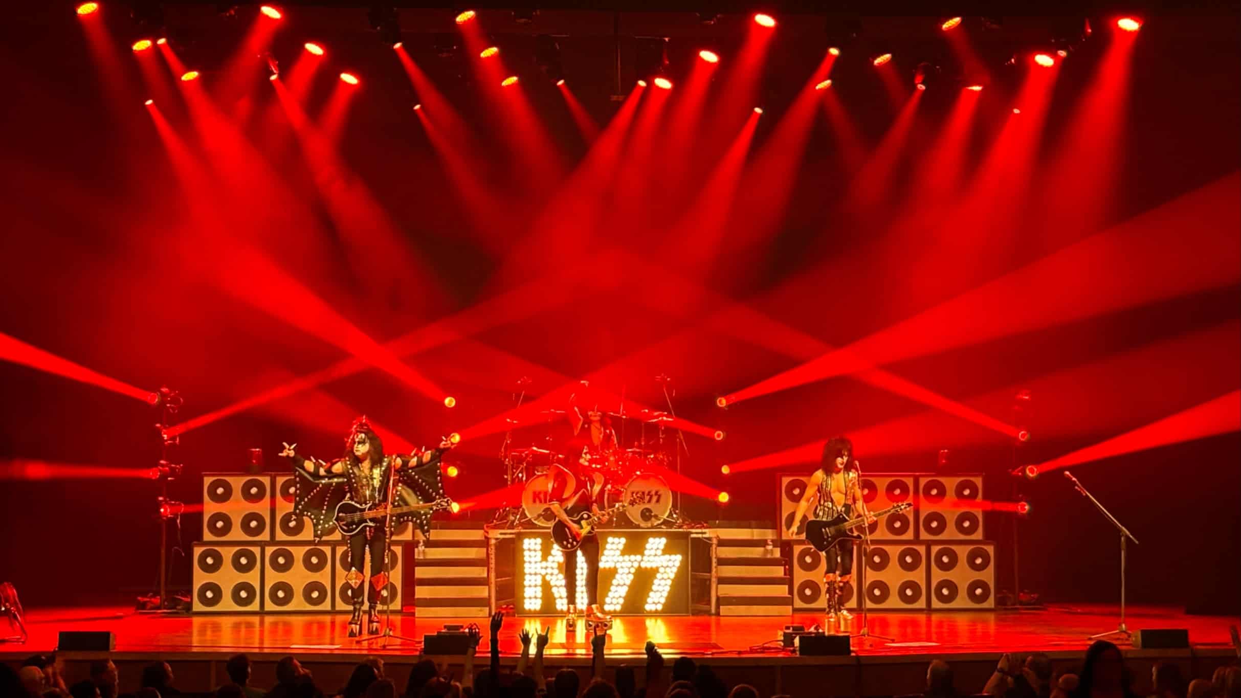 Love Guns – Hommage à KISS Tribute at Le Studio TD – Montreal, Canada